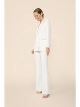 The Amara Suit