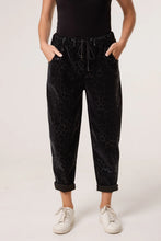 Leopard PU Stretch Joggers/Black