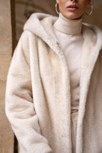 Long Faux Fur Coat/Beige