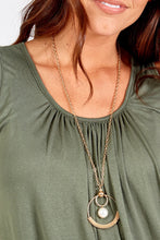 Essential Bubble Top With Necklace/khaki